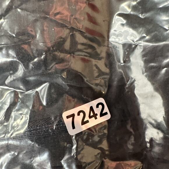 Under Armour Top Womens Medium Black Long Pull Over Long Sleeve Running Stretch - Picture 9 of 9